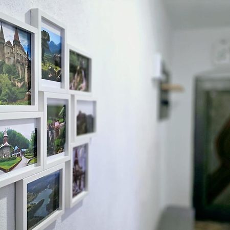 Apartament Confort Hd Хунедоара Екстер'єр фото